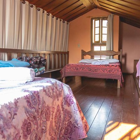 Em Tiradentes, Minas Gerais, Casa Tipica E Espacosa Em Terreno Arborizado Екстериор снимка
