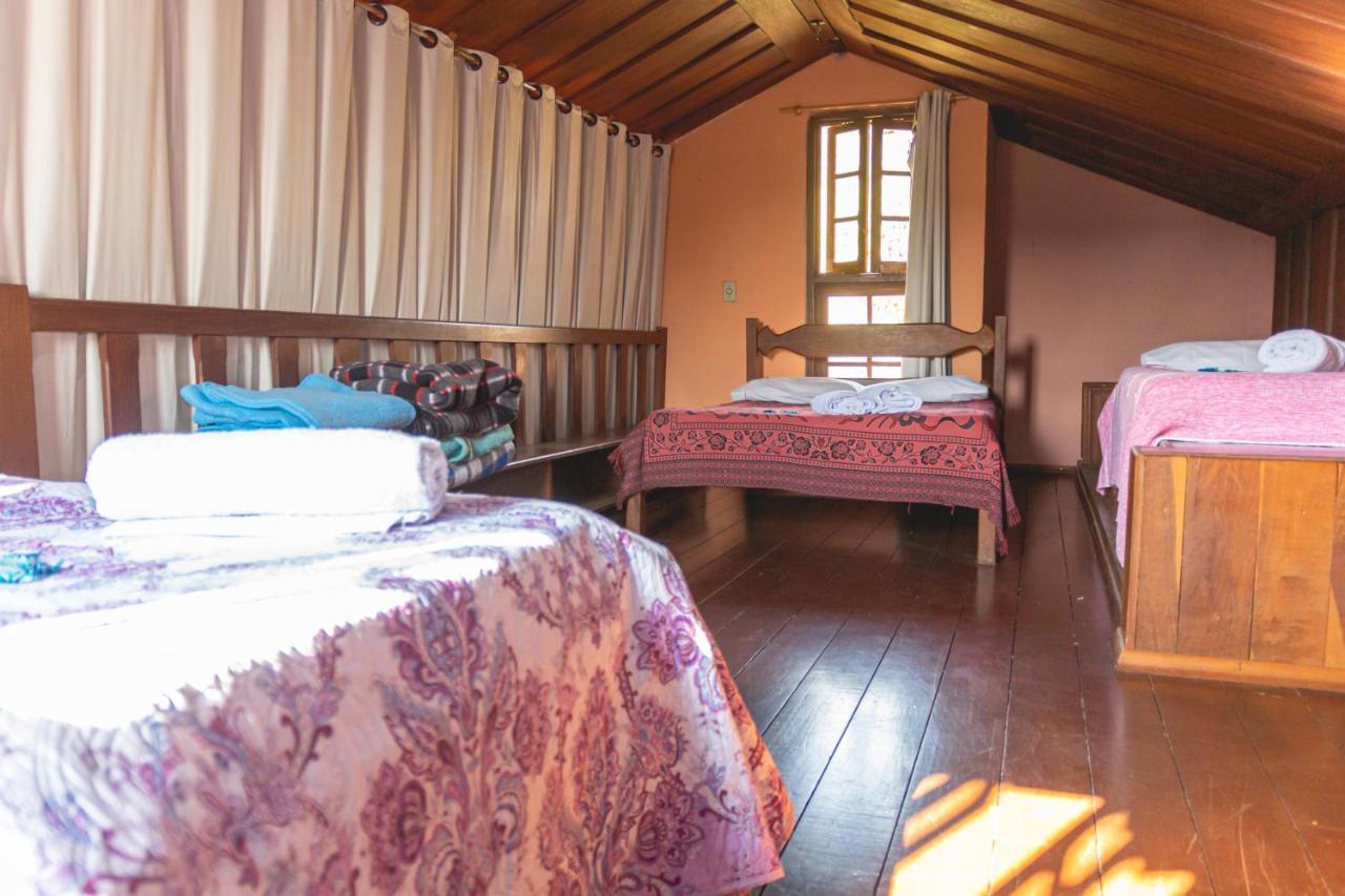 Em Tiradentes, Minas Gerais, Casa Tipica E Espacosa Em Terreno Arborizado Екстериор снимка