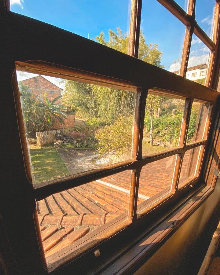 Em Tiradentes, Minas Gerais, Casa Tipica E Espacosa Em Terreno Arborizado Екстериор снимка