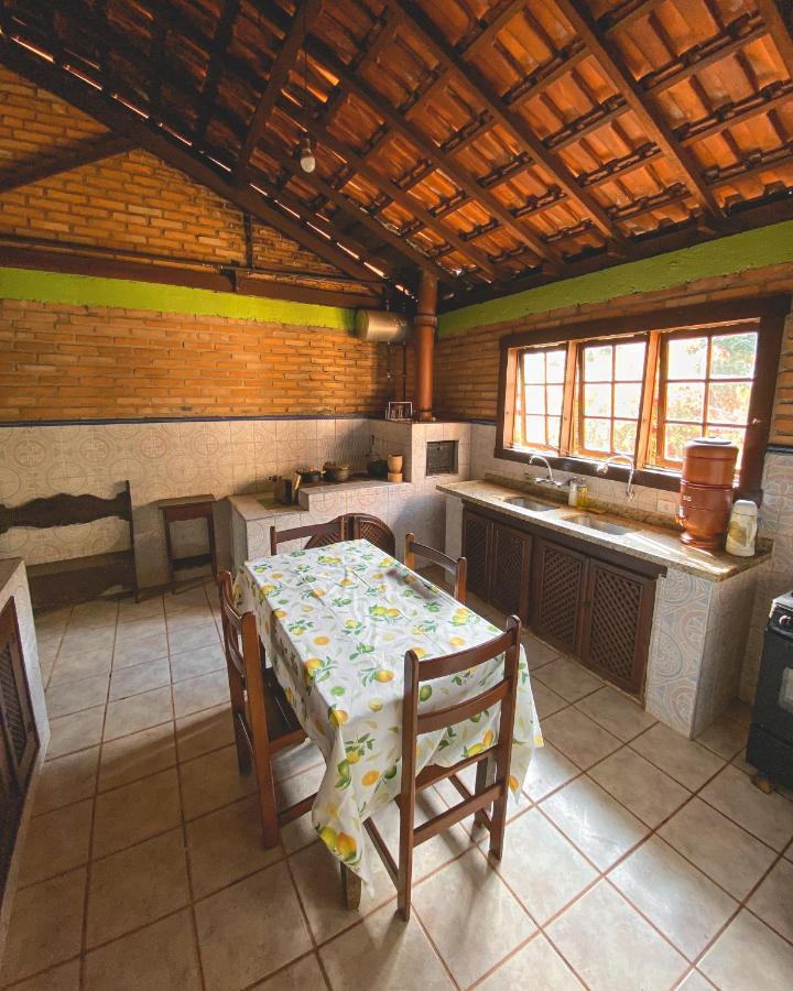 Em Tiradentes, Minas Gerais, Casa Tipica E Espacosa Em Terreno Arborizado Екстериор снимка