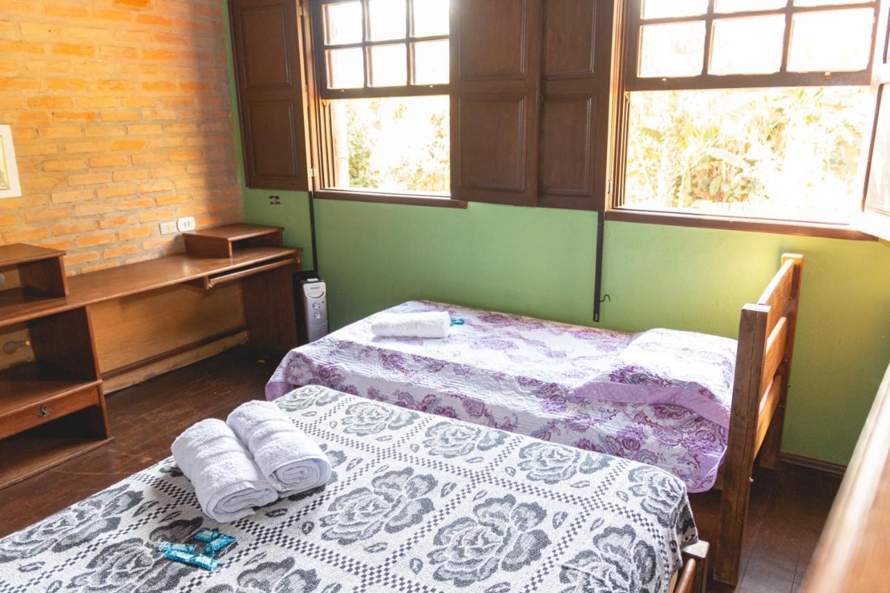 Em Tiradentes, Minas Gerais, Casa Tipica E Espacosa Em Terreno Arborizado Екстериор снимка